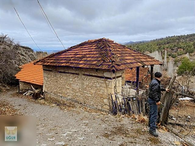 Acıpayam'da Kelepir Müstakil 2 Katlı Ev ve Arsası!