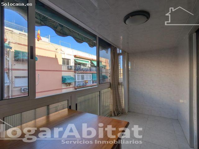 ACOGEDOR Y EXTERIOR CON TERRAZA ACRISTALADA JUNTO A LA AV. DEL DR. JIMÉNEZ DÍAZ