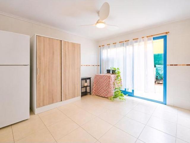 Acogedor Adosado de 106 m2 con 3 Dormitorios y 2 Terrazas Privadas en Residencial Espai Verd II – Pl