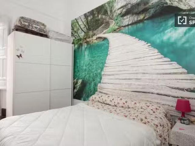 Único Alquiler de habitaciones en apartamento de 6 dormitorios.