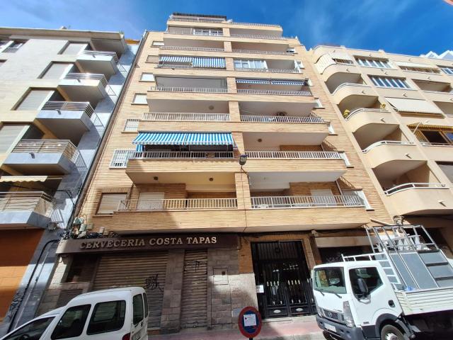Acogedor Apartamento en Torrevieja, Ideal para Disfrutar del Sol y la Playa
