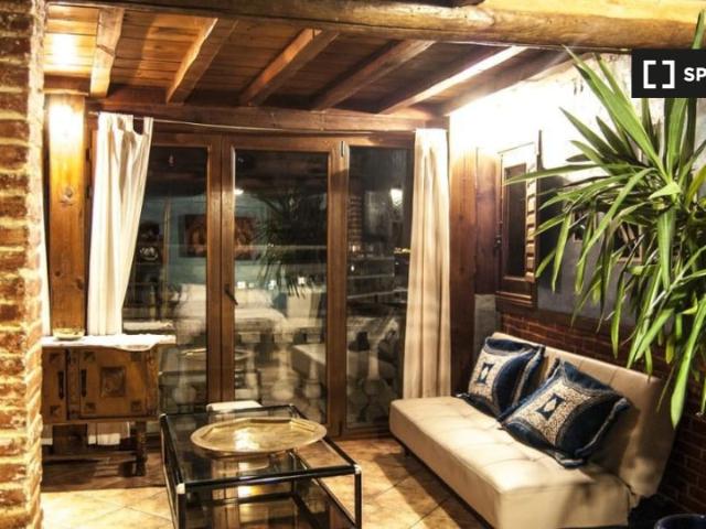 Acogedor apartamento en alquiler en el realejo, granada