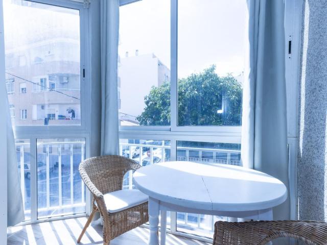 Acogedor Apartamento en la Playa del Cura de Torrevieja por solo 119,999€