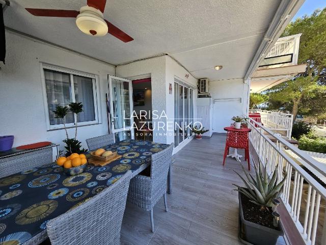 Acogedor apartamento, recientemente reformado, ubicado en la. 93m² Salou