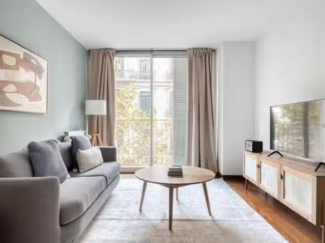 ¡En alquiler! C. de Córcega, Dreta de l'Eixample 2 Bedroom.