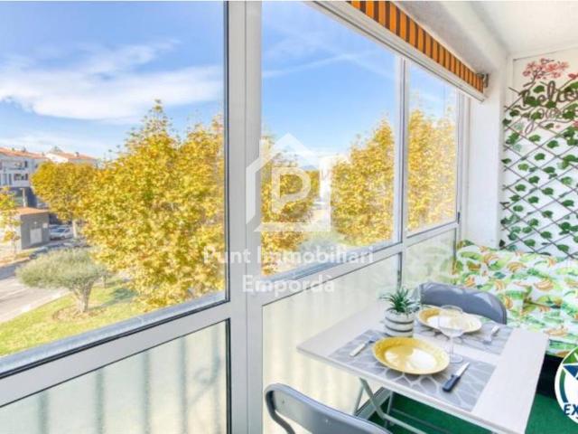 Acogedor estudio con terraza cerrada en Sector Flamicell
