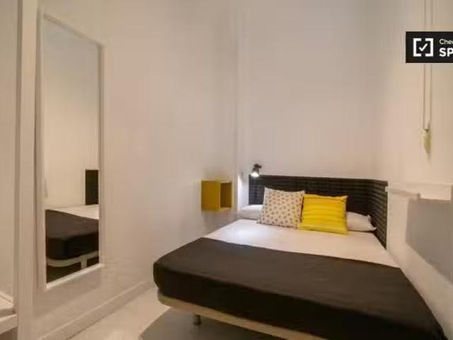 Único Habitación compartida en alquiler en Universidad, Madrid