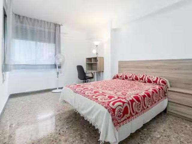 ¡Renta! Habitación en Avenida del Cid, Soternes