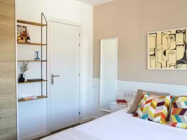 Único Habitación en Avinguda de Madrid