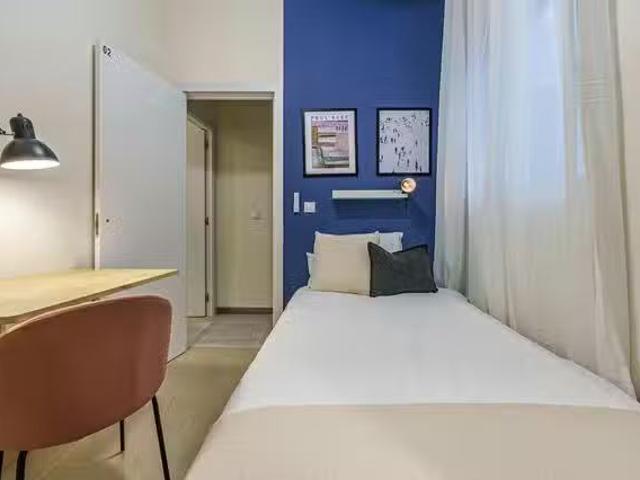 Bonito Habitación en Calle Álamos, La Merced