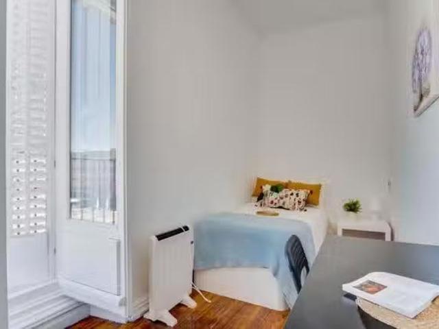 Encantador Habitación en Calle de la Sal