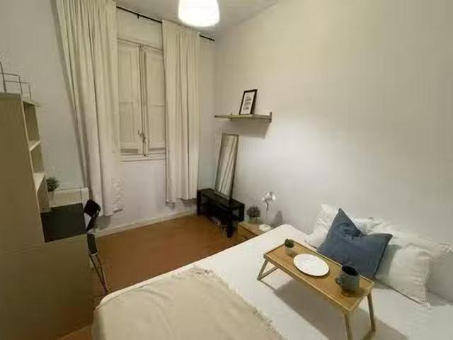 Barato Habitación en Calle de Santa Engracia, Ríos Rosas
