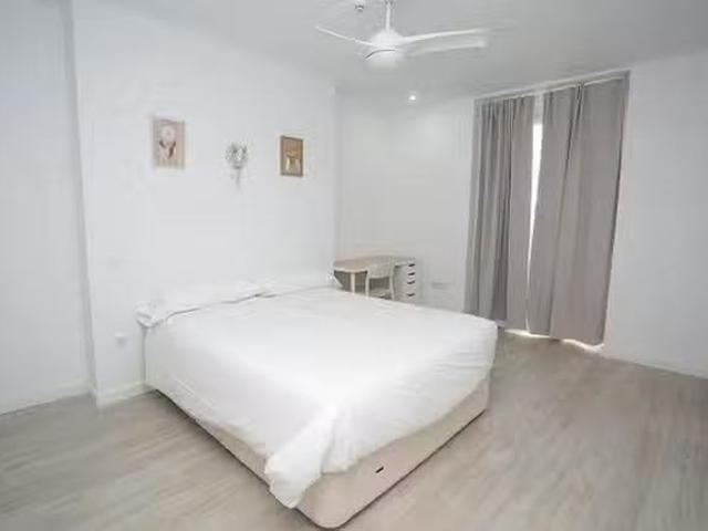 Acogedor Habitación en Calle del Arenal, Sol