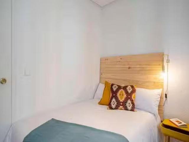 Bonito Habitación en Calle del Conde de la Cimera