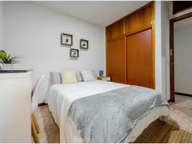 Encantador Habitación en Calle del Doctor Esquerdo, Pacífico