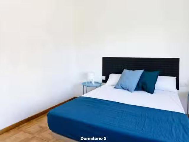 ¡Recién llegado! Habitación en Calle del Rosario