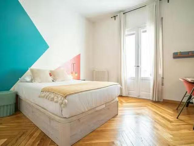 Único Habitación en Calle Luchana, Trafalgar