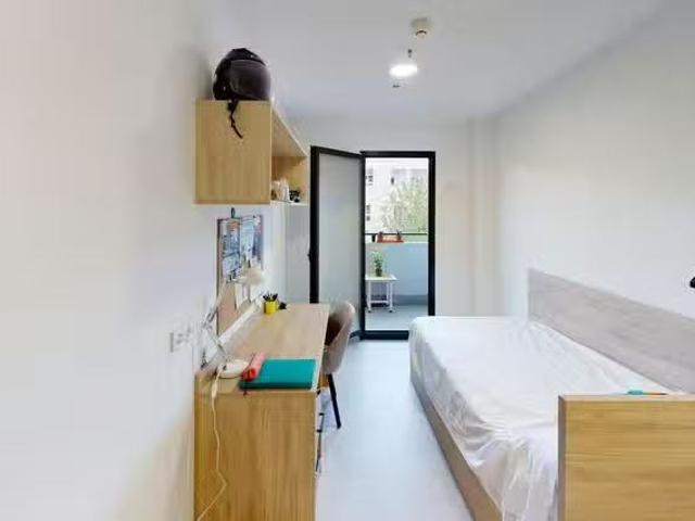 Bonito Habitación en Calle Sor Francisca Armendáriz