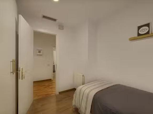 Acogedor Habitación en Carrer de Balmes