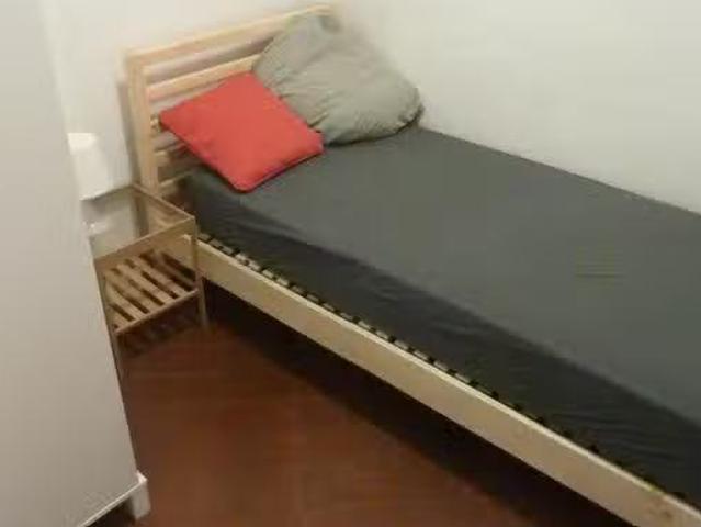 Acogedor Habitación en Carrer de Girona, Eixample