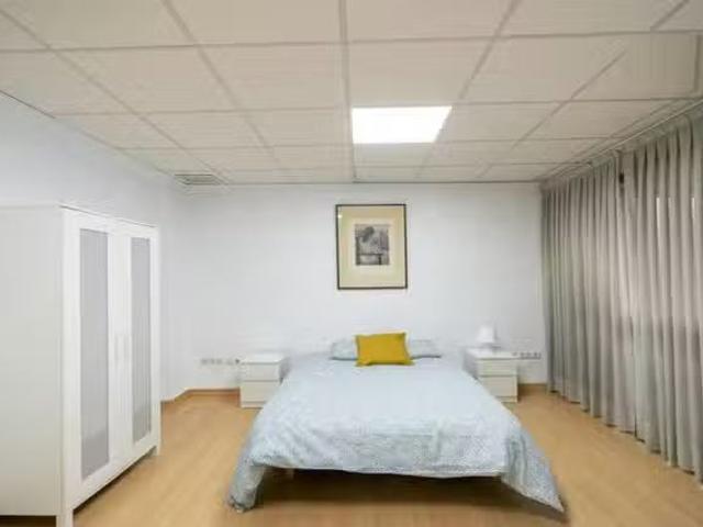 ¡Renta! Habitación en Carrer de Sant Vicent Màrtir, Sant Franc.