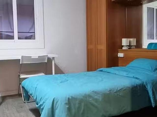 ¡Oferta! Habitación en Carrer del Pare Rodés, Verdum