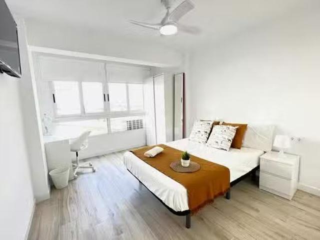 Bonito Habitación en Carrer Poeta Artola, La Vega Baixa