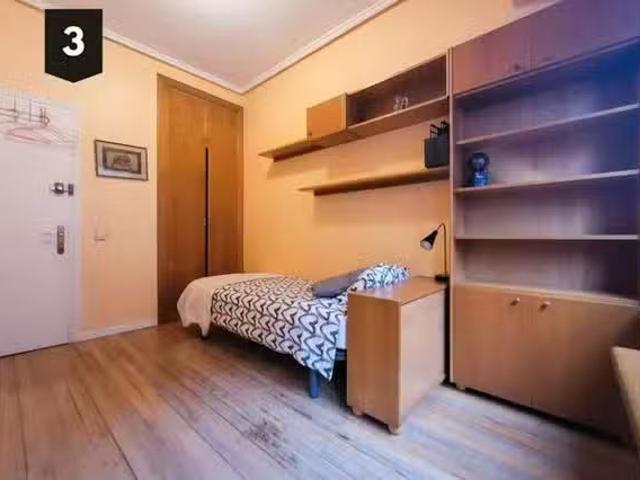 ¡En alquiler! Habitación en Iturribide kalea, Solokoetxe