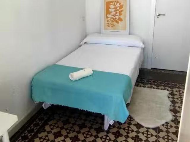 ¡Renta! Habitación en Paseo de Almería