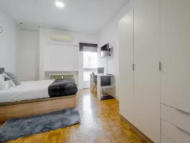 Nuevo Habitación en Paseo de la Castellana, Almenara
