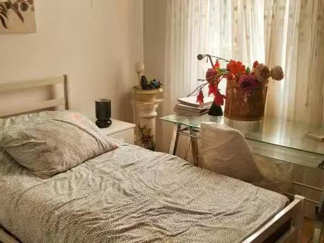 ¡Oferta! Habitación en Plaza de las Peñuelas, Acacias