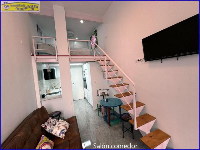 Acogedor Loft Reformado en el Corazón de Santomera ️✨