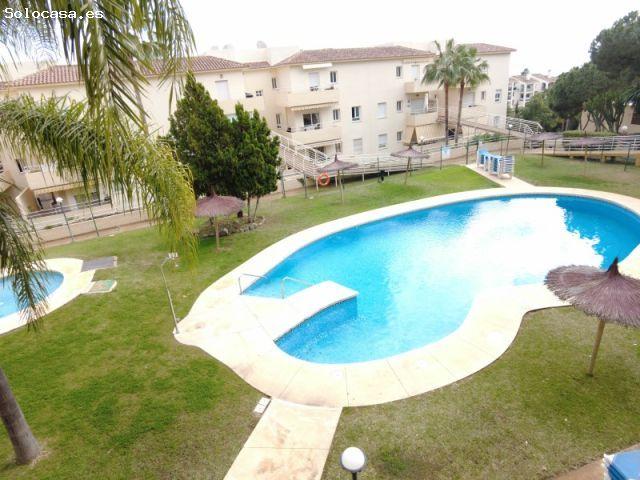 Acogedor piso con terraza acristalada a pocos minutos de la playa Riviera del