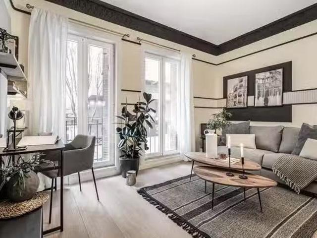 ¡Recién llegado! Piso de 1 habitación en Calle de Fernández de.