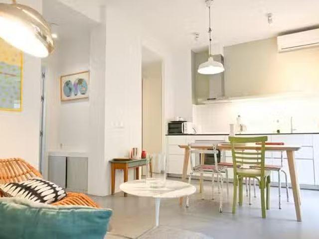 Único Piso de 1 habitación en Calle del Amparo, Embajadores