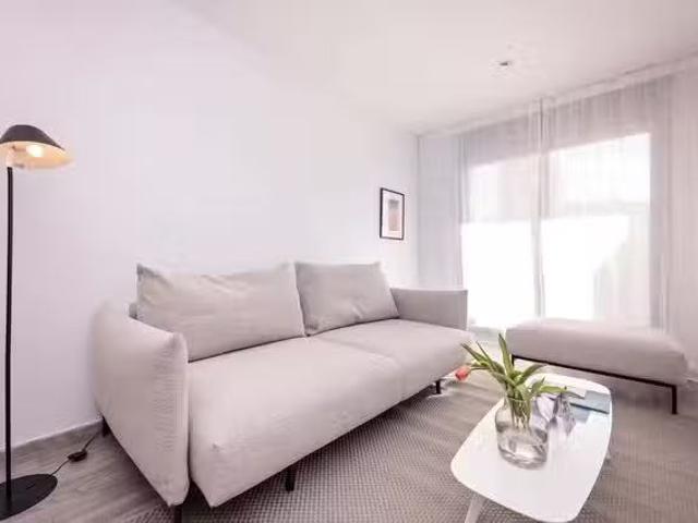Nuevo Piso de 1 habitación en Carrer de València