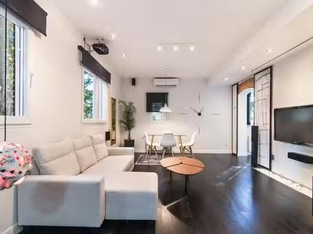 Nuevo Piso de 1 habitación en Madrid