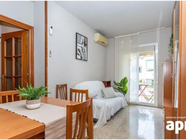 ACOGEDOR PISO DE 3 HABITACIONES CON BALCÓN, LISTO PARA ENTRAR A VIVIR CERCA DE AV. MATADEPERA !