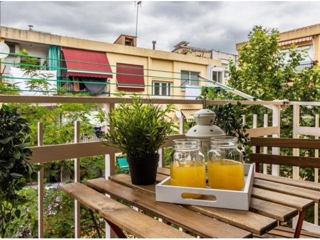 ACOGEDOR PISO DE 3 HABITACIONES CON BALCÓN, LISTO PARA ENTRAR A VIVIR EN AV. MATADEPERA