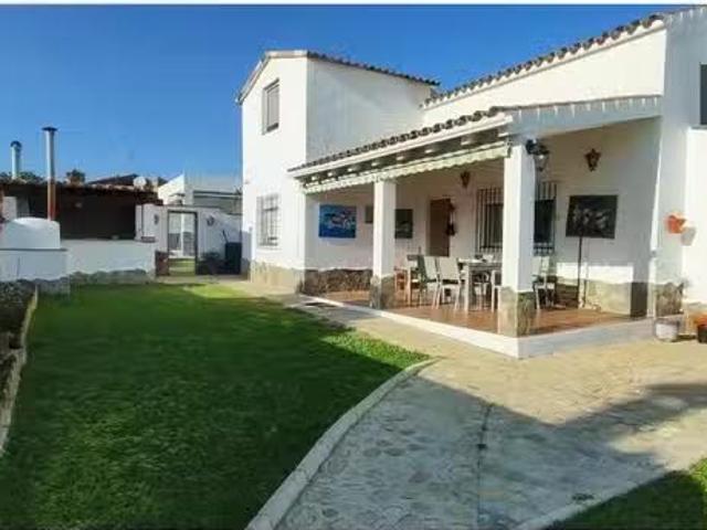 ¡Oferta! Piso de 3 habitaciones en alquiler en Barbate