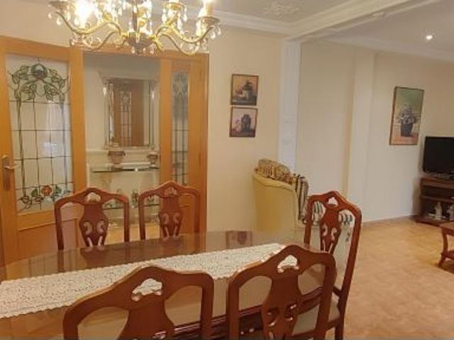 ACOGEDOR PISO EN ALQUILER