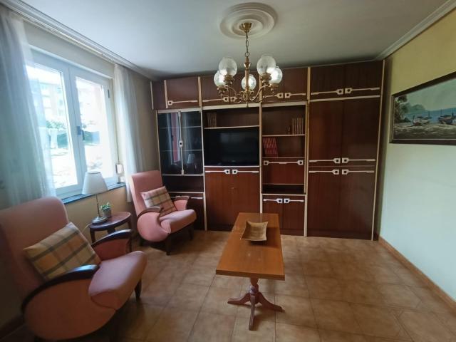 Acogedor piso listo para entrar a vivir en Avilés — Luminoso, cuidado y con una ubicación excelente
