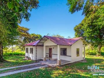 Acogedora Casa con Árboles Maduros en Potrerillos Arriba, Panamá | 3 recámaras por 128000.00 en Dolega