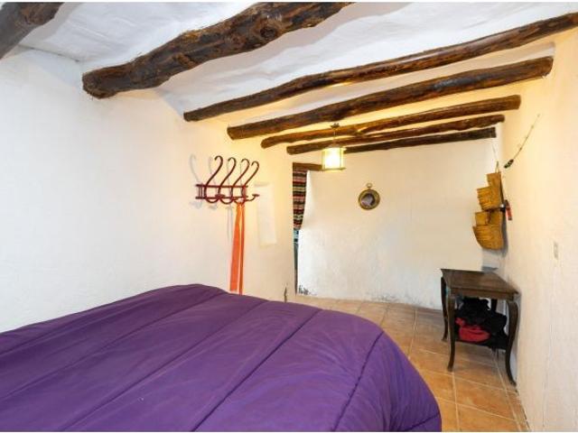Acogedora Casa de Dos Dormitorios en un Entorno Tranquilo en BARRIO ALTO ?✨