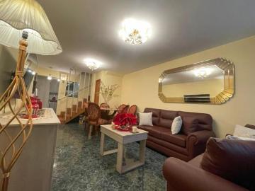 ACOGEDORA CASA EN VENTA EN BREÑA