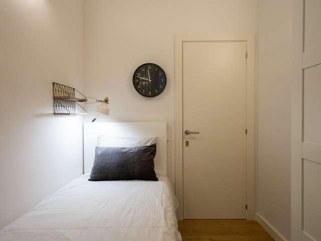 Acogedora habitación en alquiler en el apartamento de 5 dormitorios, La Dreta