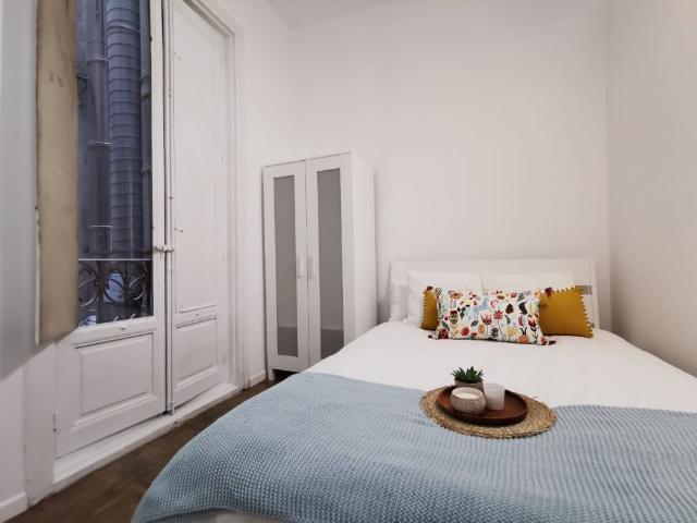 Acogedora habitación en calle Preciados