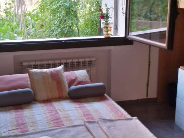 Acogedora habitación en casa de 6 dormitorios en Sant Cugat del Vallès