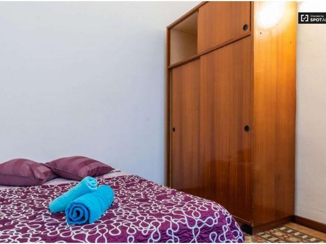 Acogedora habitación en el apartamento de 3 dormitorios, La Dreta de lEixample