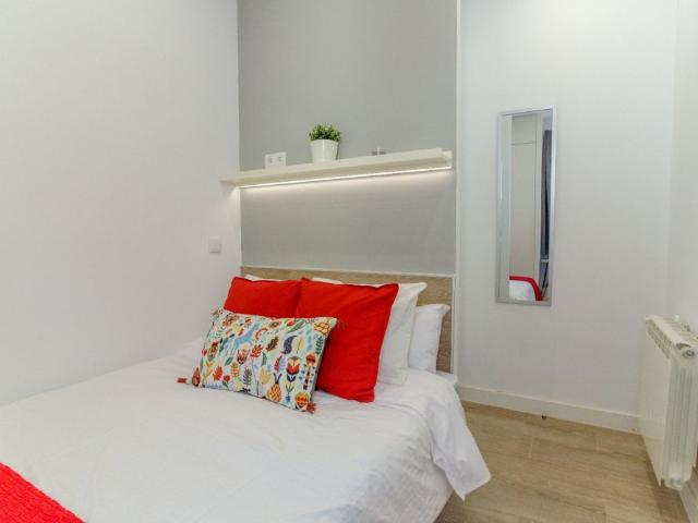 Acogedora habitación en Mesón de Paredes